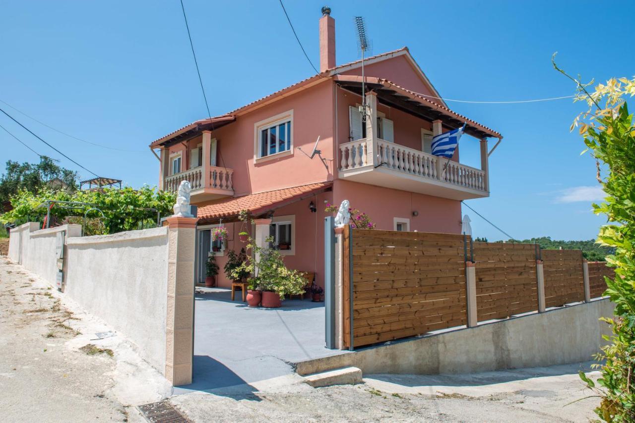 Lena'S Apartments Asztrakerí Kültér fotó
