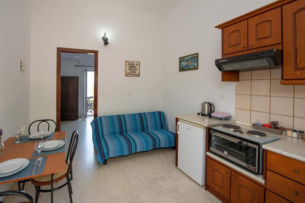 Lena'S Apartments Asztrakerí Kültér fotó