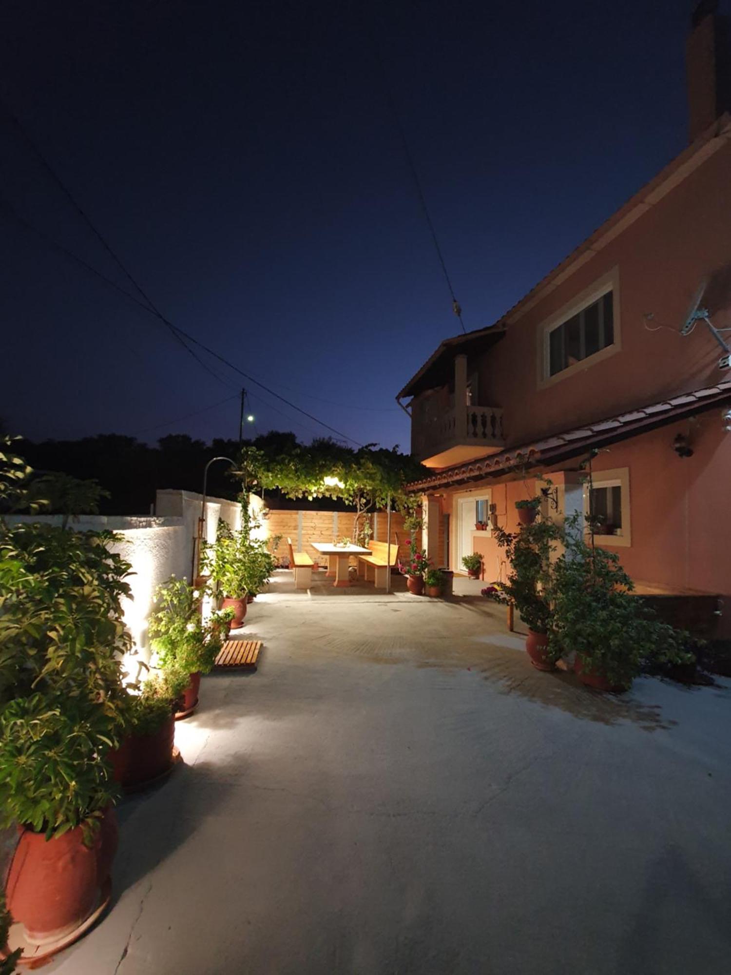 Lena'S Apartments Asztrakerí Kültér fotó